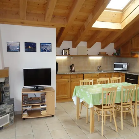 Hilltop With Views Apartman